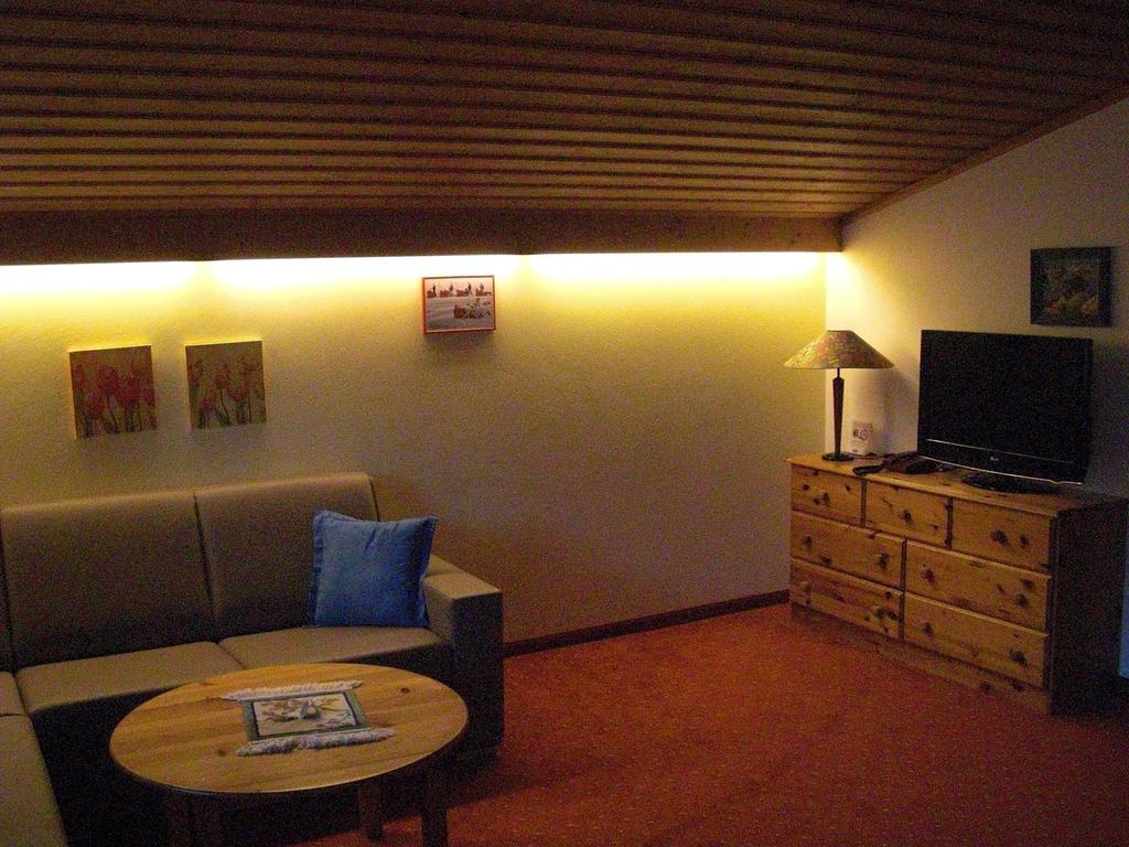 Hotel-Pension Flora Saalbach-Hinterglemm Cameră foto