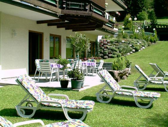 Hotel-Pension Flora Saalbach-Hinterglemm Exterior foto