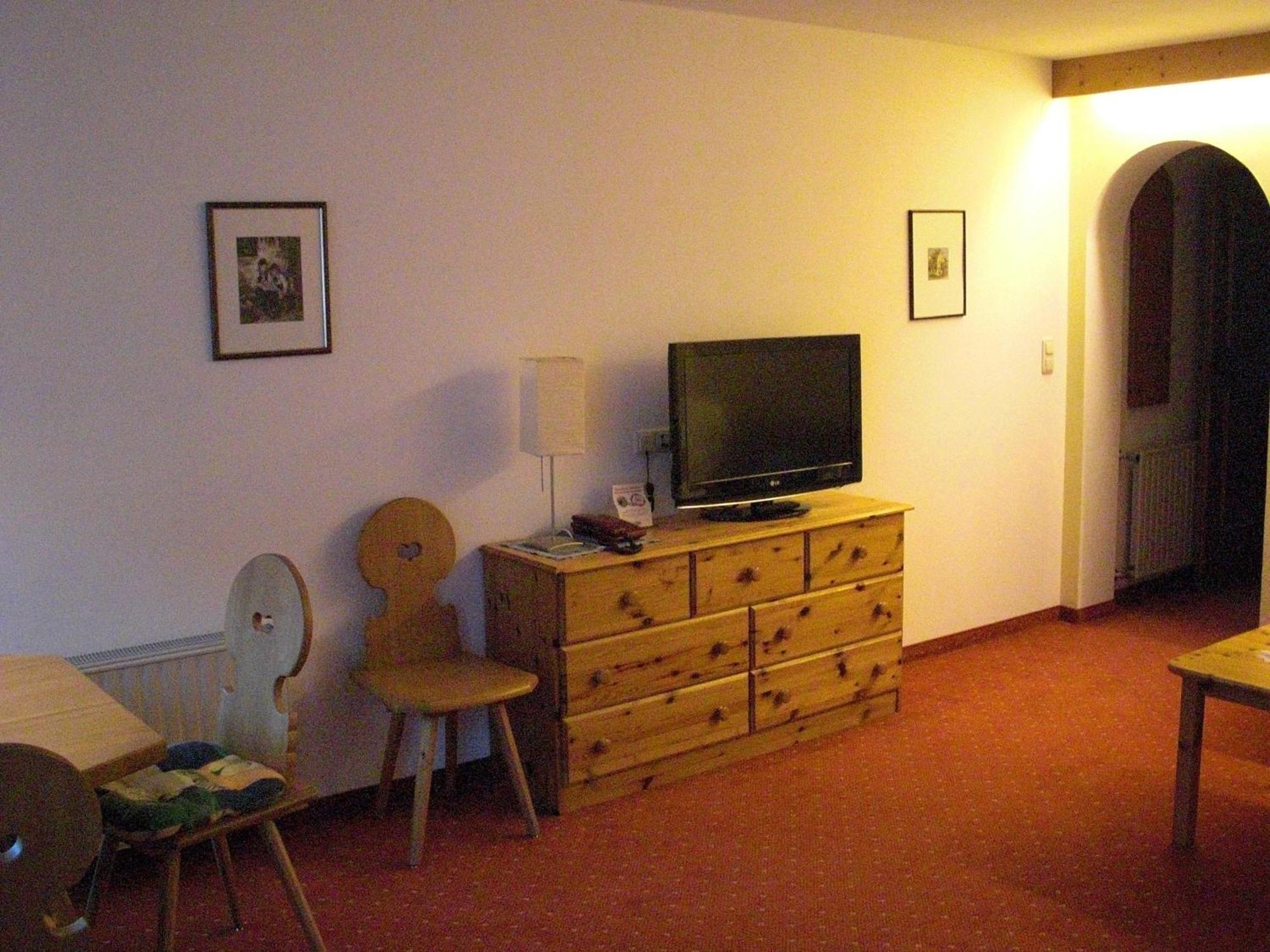 Hotel-Pension Flora Saalbach-Hinterglemm Cameră foto